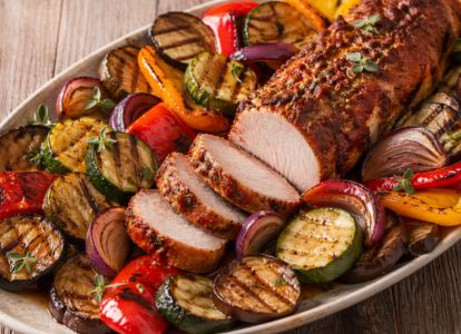 Filet mignon de porc au paprika et légumes grillés
